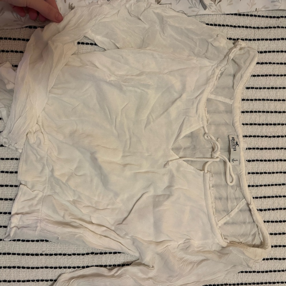 HollisterCream Long-Sleeve Blouse